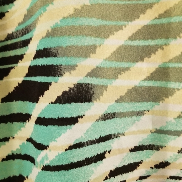 NWT JM Collection Blouse With Detachable Chain - Picture 6 of 6